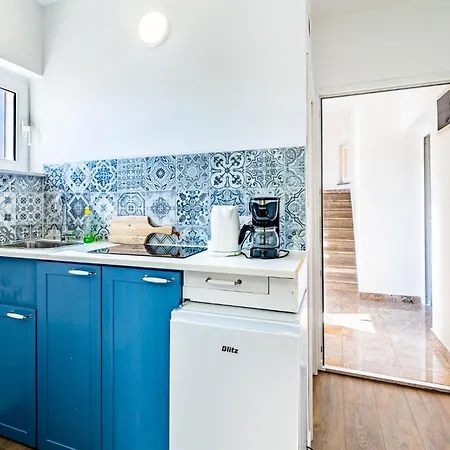 Apartment Awesome In With Kitchen *